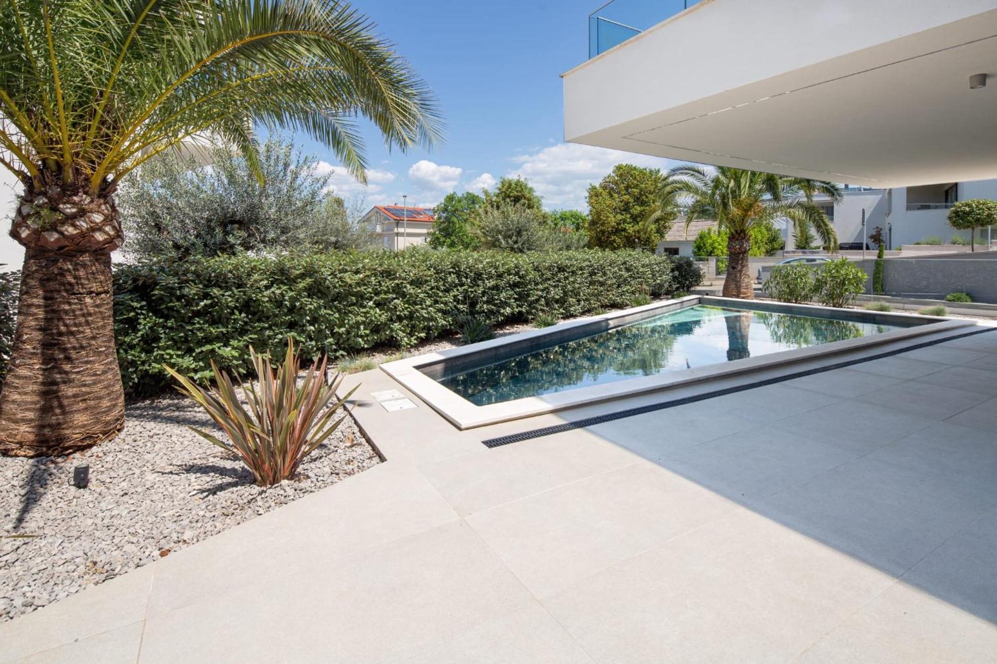 Hadrie Luxury Resort And Villas Azimut Малинска Екстериор снимка