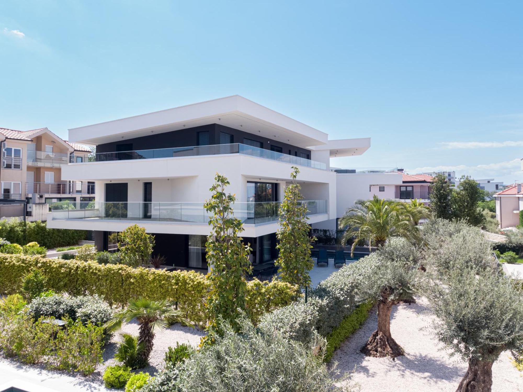 Hadrie Luxury Resort And Villas Azimut Малинска Екстериор снимка